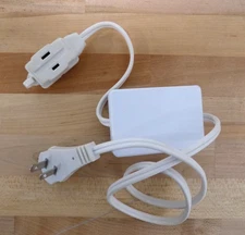 Lutron Maestro Three Receptacle Wireless Lamp Dimming Module MRF2-3PD-3-WH