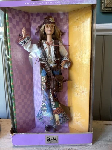 Barbie Peace & Love 70's Collector Edition Hippie Mattel #27677 NRFB 2000 Vtg