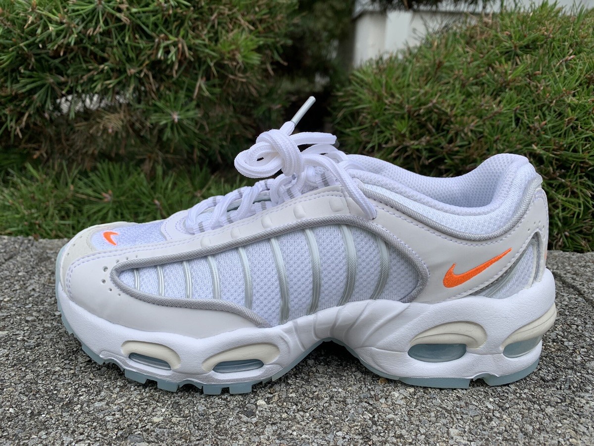 nike tailwind orange and white