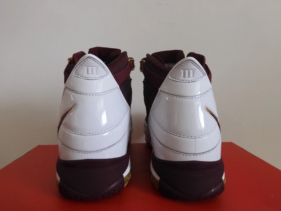 Nike Zoom Lebron III 3 Ctk QS Christ The King White-Maroon Sz 11.5 [BQ2444-100] - Image 4 of 4