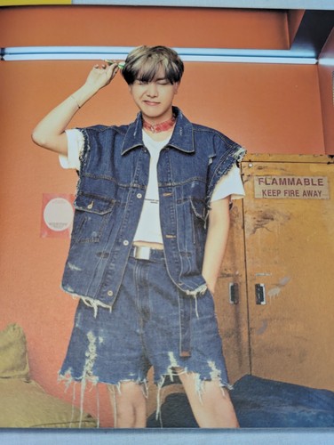 BTS Butter Album Cream Great Condition - Picture 9 of 10