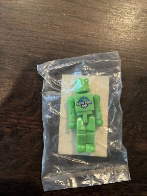 Diamond Select Toys Minimates Promo  2005 Wizard World  Green