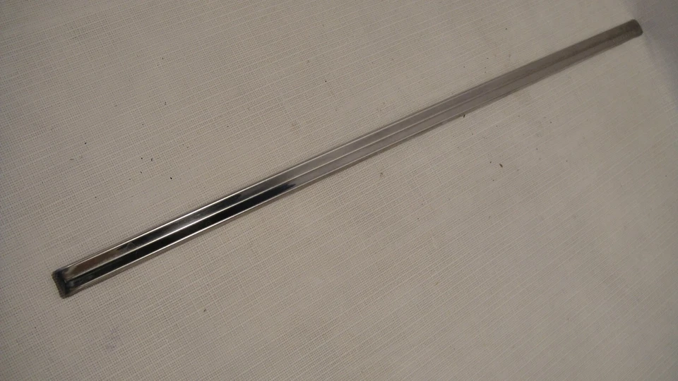 Oldsmobile Delmont 88 1968 cupé interior cuarto superior panel moldura Foto 3 de 4