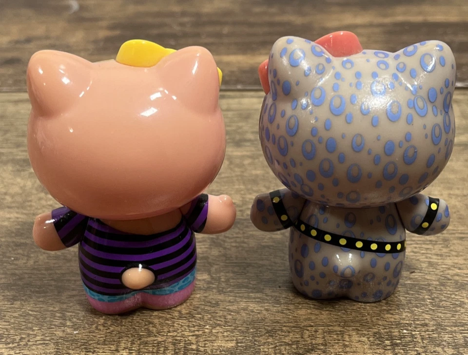 Figuras coleccionables de 3" de diseñador de diseño de Hello Kitty de Sanrio Jakks Pacific Foto 4 de 4