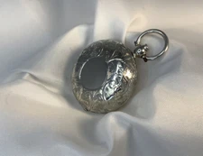 SOVEREIGN CASE SINGLE FLORAL ANTIQUE VICTORIAN HM SILVER ‘WILLIAM NEALE’  1913.