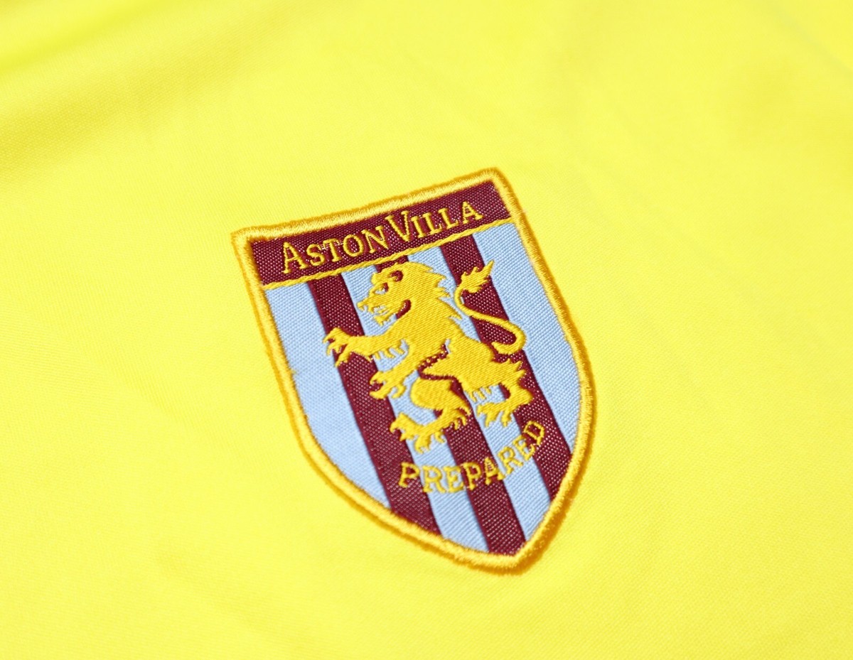 Maillot Aston Villa Domicile 2005 – Hummel Taille M – Maillot Rare Pour Homme