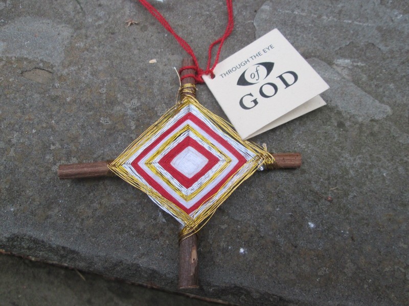 GODS EYE HAND WOVEN  ORNAMENT 10 THOUSAND VILLAGES HANDMADE BANGLADESH SILK GOLD
