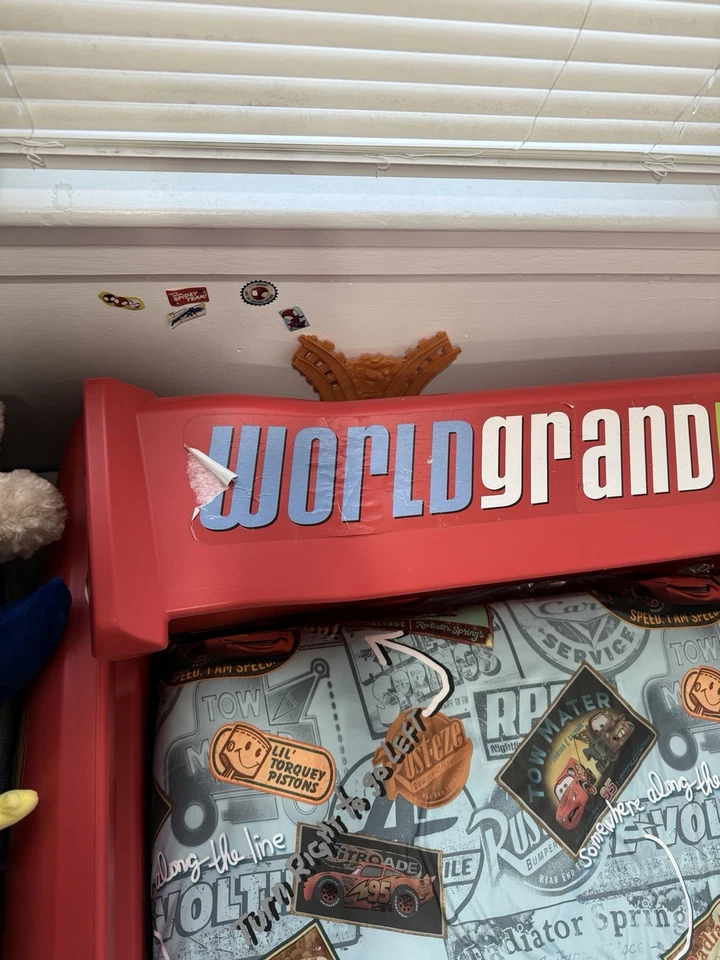 Coches Lightning Mcqueen Cama Infantil Niños Muebles Tamaño Doble Coche de Carreras Bajo Seguro  Foto 3 de 4