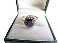 Gold and Saphire Ring with Tiny Diamonds - Ring Size O - 3 Grams