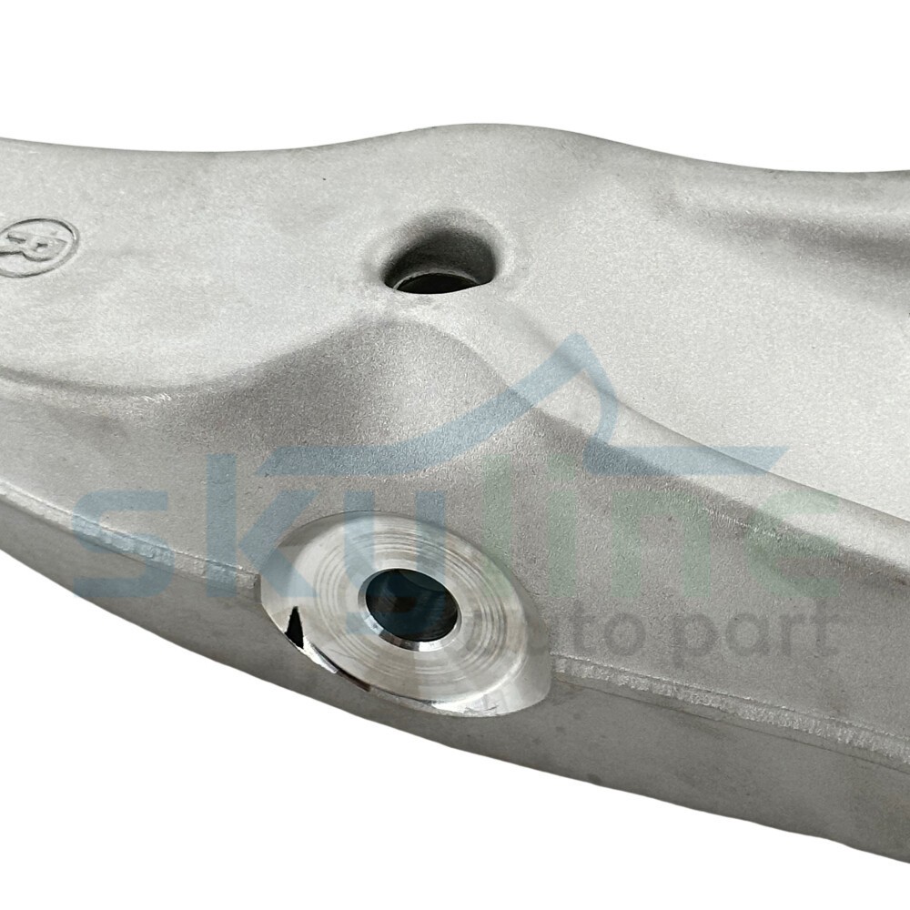 Pair Lower Control Arms Left & Right For 2017-22 Maserati Levante M161 670102478