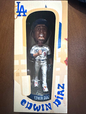 Budweiser Los Angeles Dodgers Edwin Díaz #3 Baseball Bobblehead Figure w/ Box