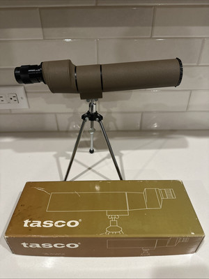 Vintage Tasco Model 21T Spotting Scope  20x40 Japan 21 T w/ tripod