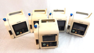 LOT OF 4 PHILIPS SURESIGNS VS2 VITAL SIGNS PATIENT MONITOR 863279