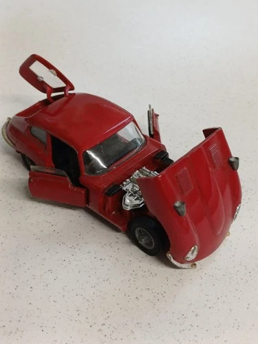 VINTAGE TOYS CORGI DIECAST 4.2 JAGUAR E TYPE 2 + 2 OPENING BONNET, DOORS BOOT