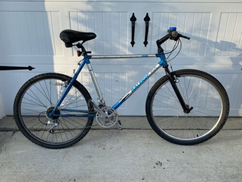 Vintage RALEIGH Technium Chill Road Bike - 21” Aluminum Vintage RALEIGH Technium Chill Road Bike - 21” Aluminum