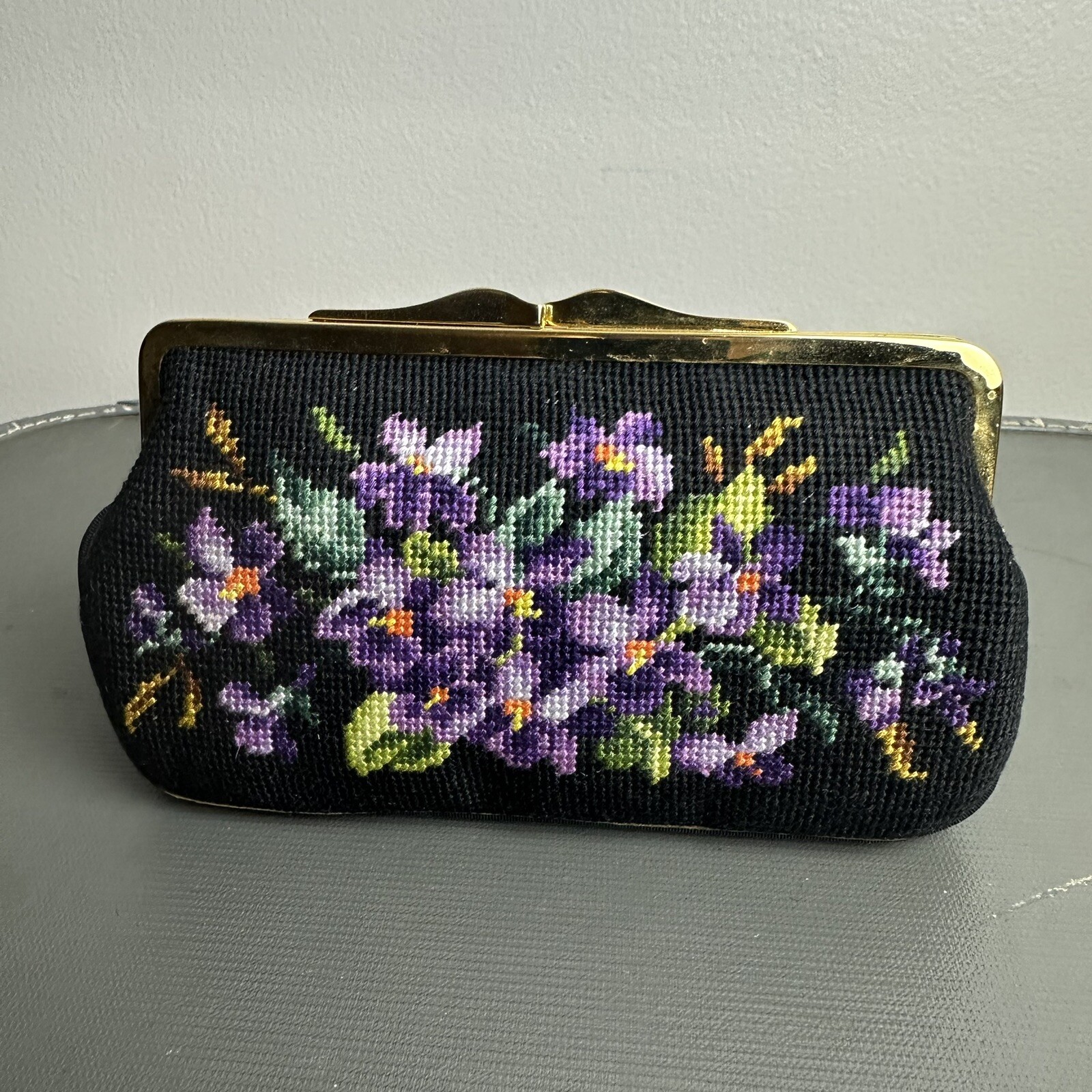 Vintage 1950s Black Purple Flower Needlepoint Clutch … Gem