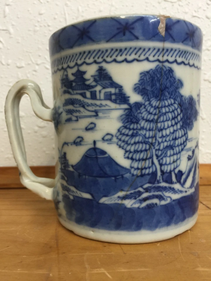 Taza de porcelana antigua china QIAN LONG porcelana azul y blanca EXPORTACIÓN 18º Foto 3 de 4