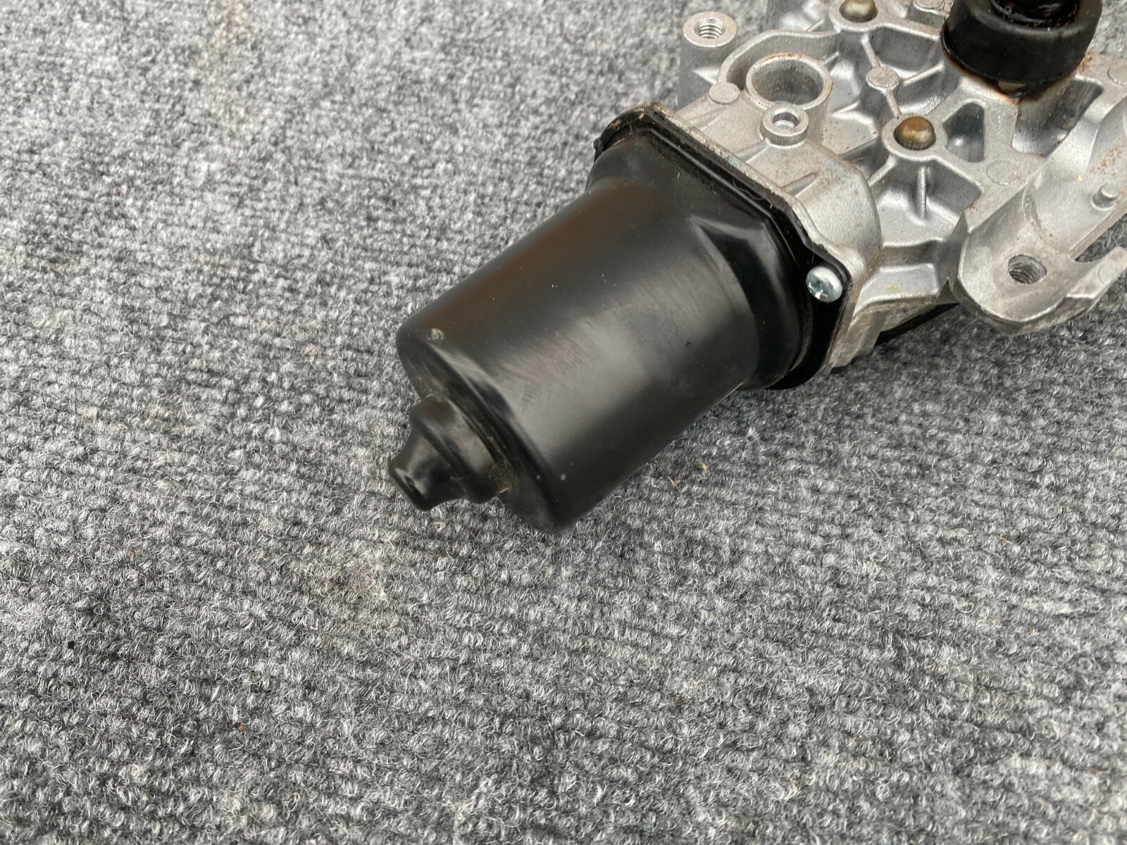 INFINITI Q50 Q60 20142021 OEM FRONT WINDSHIELD WIPER MOTOR eBay