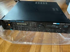 Vintage Roland MKS-100 Digital Sampler MIDI Interface Rack Ears Included