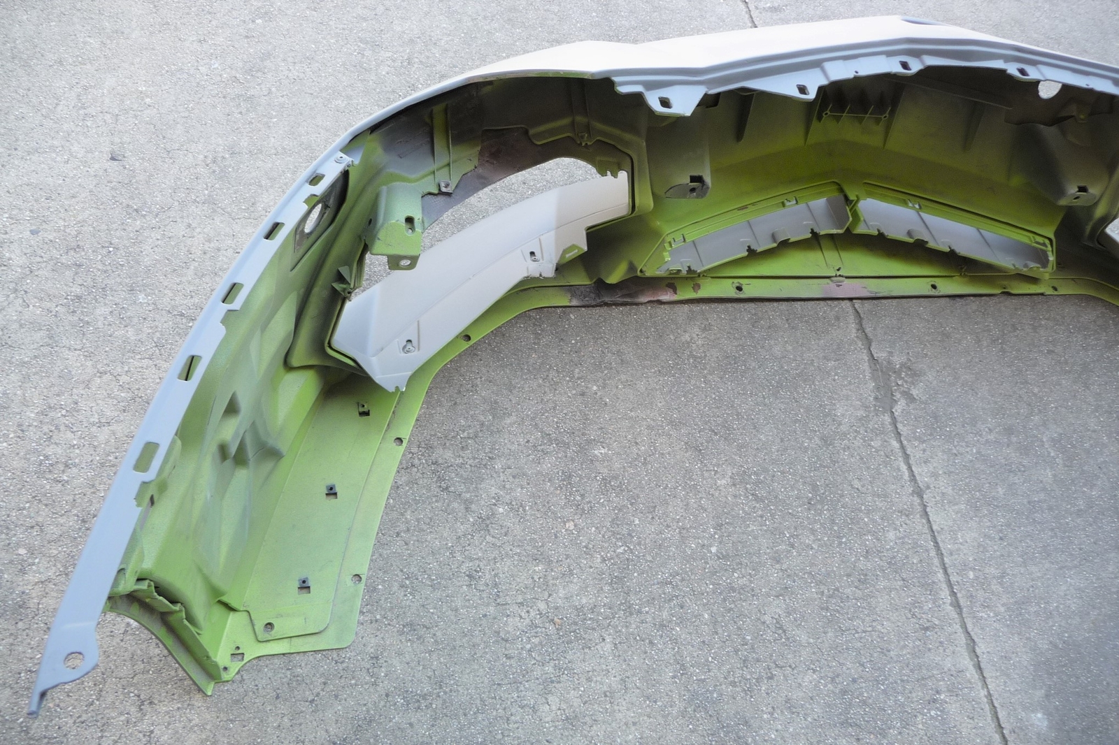 12-16 Lamborghini Aventador LP700 Front Bumper Cover with support Bra OEM