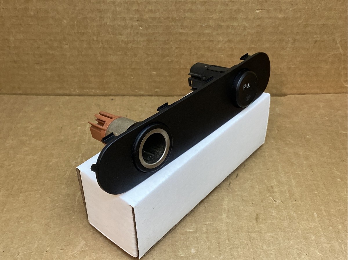 04-08 F150 Radio Bezel Trim 12v Cigarette Lighter Parking Assist Switch