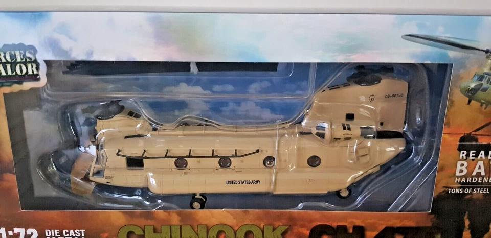 Forces Of Valor 1:72 821004D CH-47F Chinook US Army 25t Infantry Div Afghanistan - Image 4 of 4