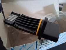PIERBURG Luftmassenmesser MERCEDES W203 W210 200-270 CDI 6110940048 7.22684.07.0