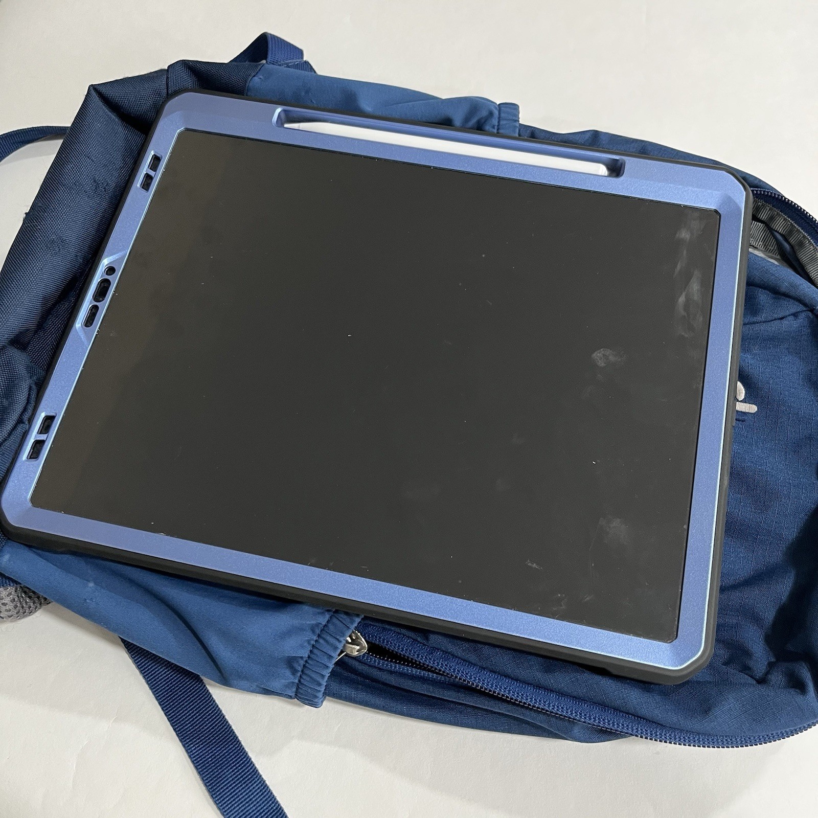 deuter StepOut 12 Backpack Blue Hiking Airstripes Day pack German 2 Water Bottle