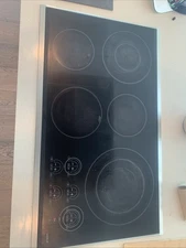 Wolf CT36ES 36 Inch Smoothtop Electric Cooktop with 5 Heating Elements