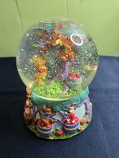 Disney Home Pooh Musical Snowglobe Plays Winn...