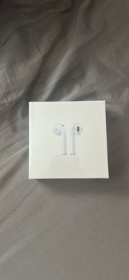 Apple AirPods 1st Generation In-Ear Headsets with Charging Case