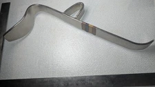 Surgical orthopedic Retractor with grip handle