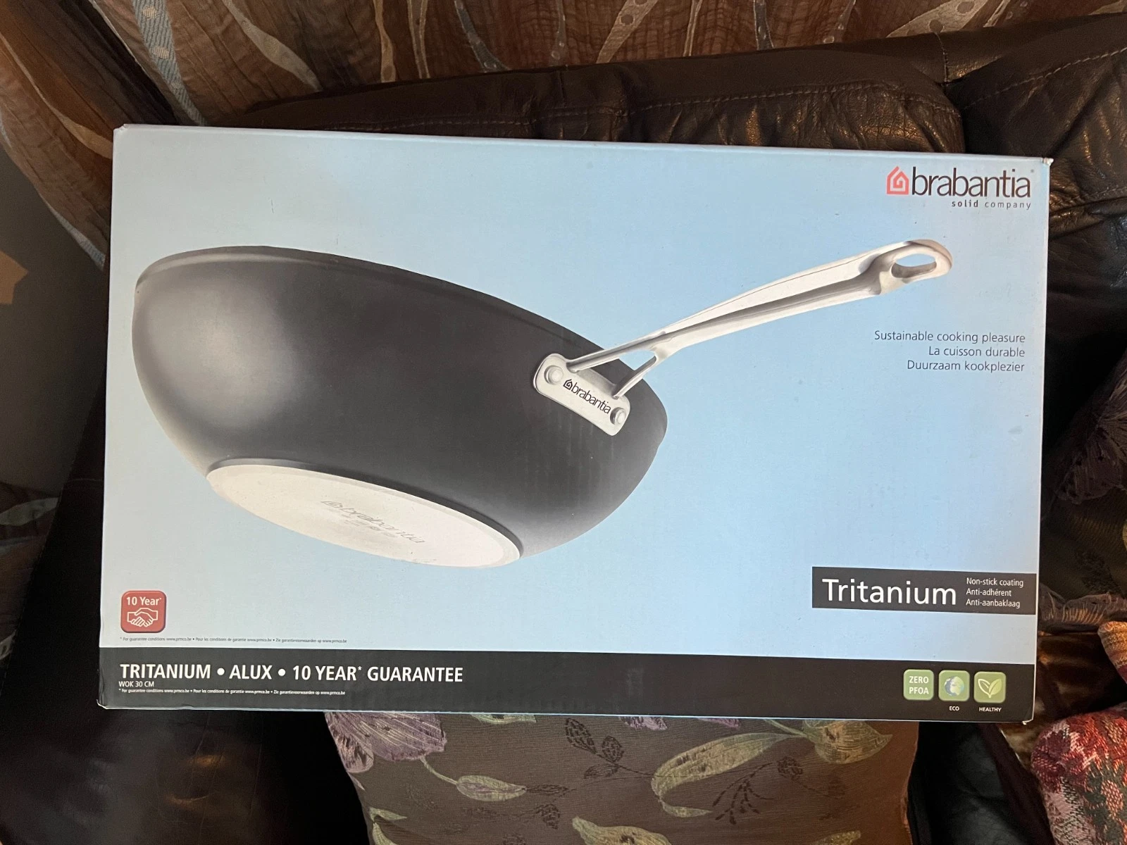 BRABANTIA TRITANIUM 30CM NON STICK WOK PAN, INDUCTION
Opens in a new window or tab