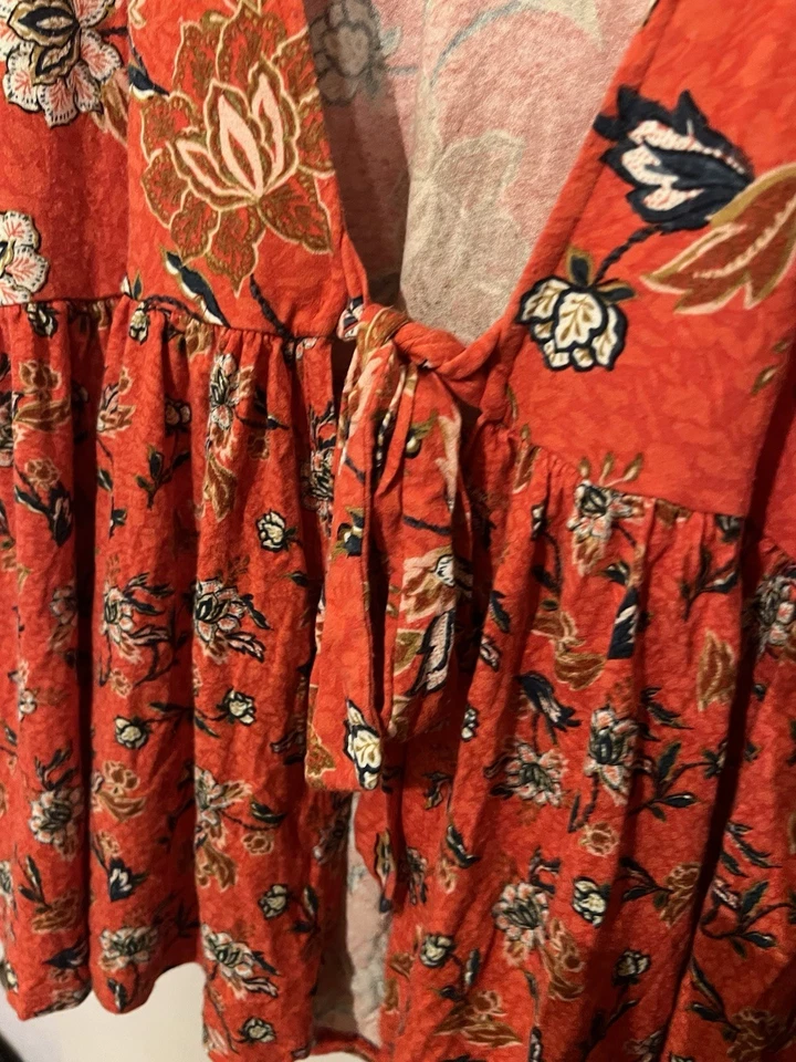 Cardigã feminino TORRID vermelho com paisley tamanho 5 plus size - Imagem 2 de 4