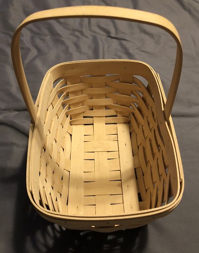 Longaberger 2002 Spring Basket #10928 - Picture 3 of 6