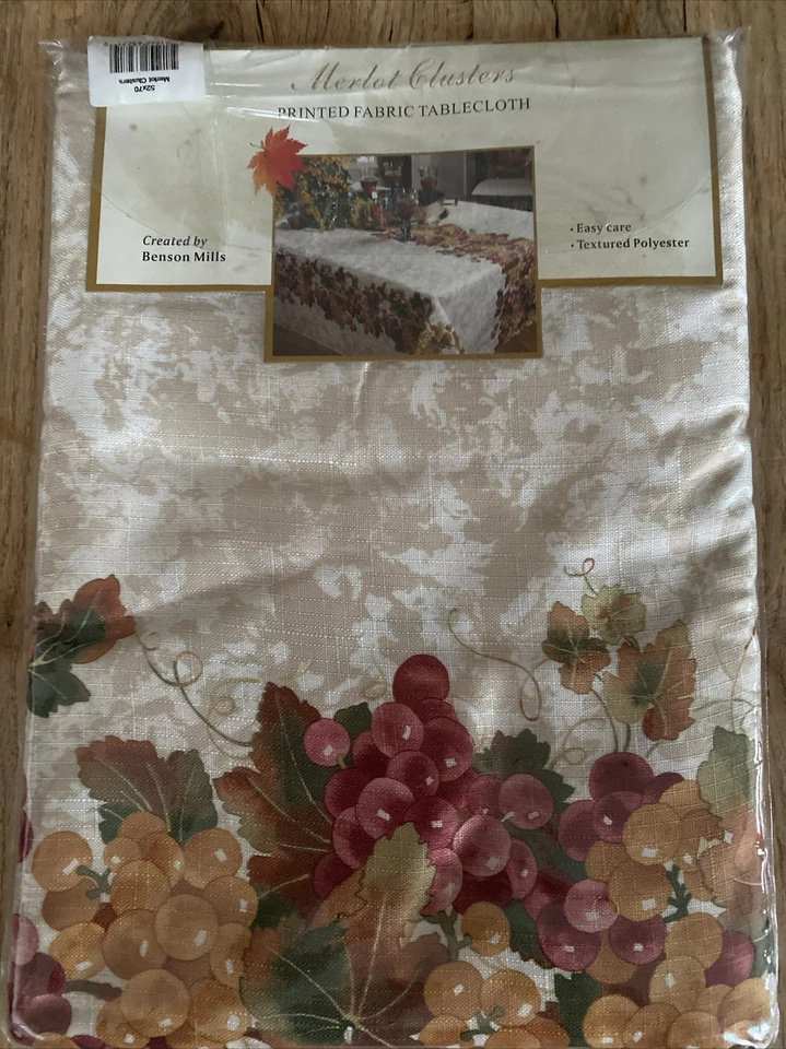 BENSON MILLS Merlot Clusters Holiday Tablecloth 52 In x 70 In Rectangle Indoor - Image 2 of 3