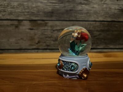 Vintage Disney Store 90s Ariel The Little Mermaid Mini Snowglobe