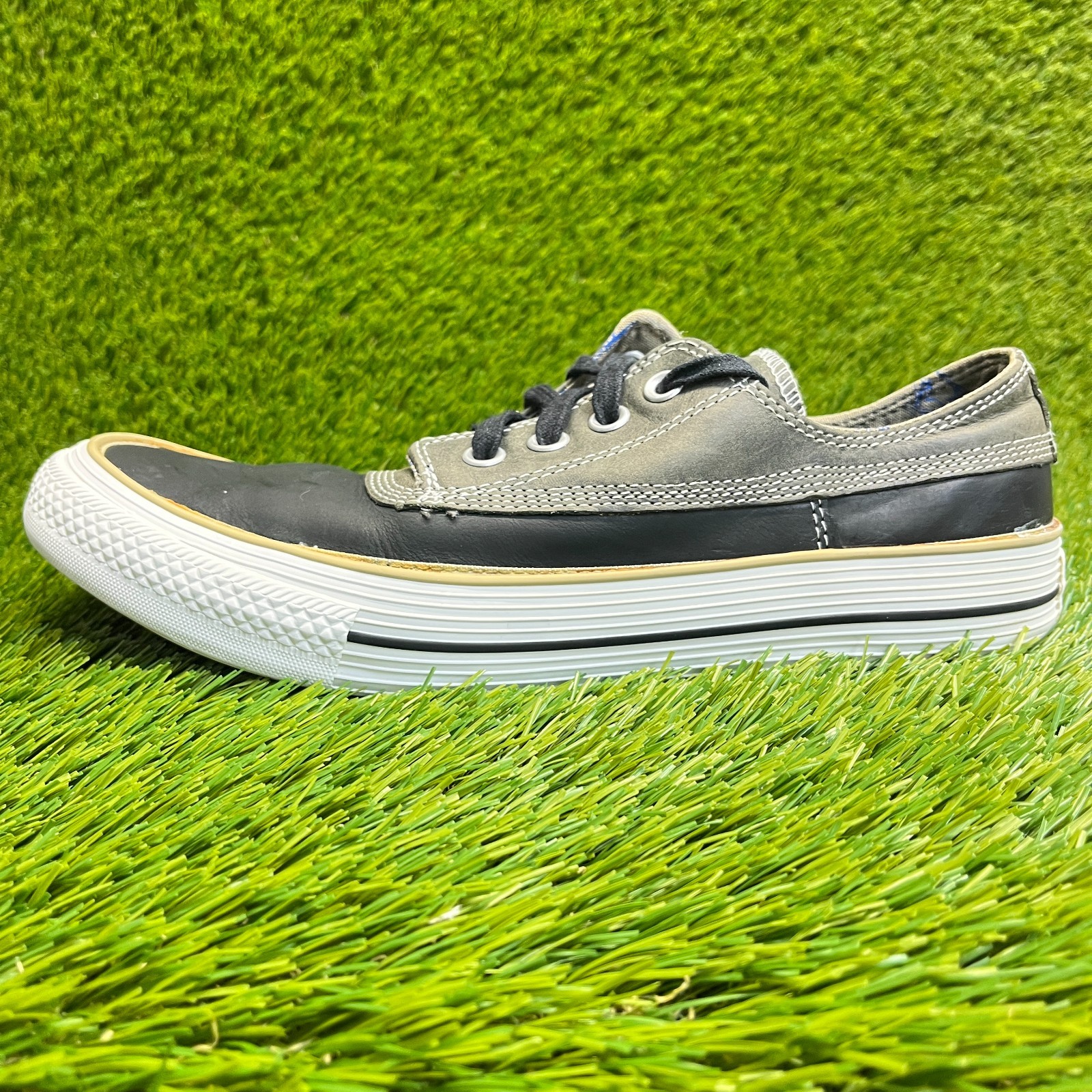 Converse Chuck Taylor All Star Mens Size 9.5 Black Gray Athletic Shoes Sneakers thumbnail 3