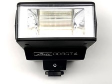Metz 30 BCT 4 Medium Contact Universal Flash Flash Unit Attachment Flash Light
