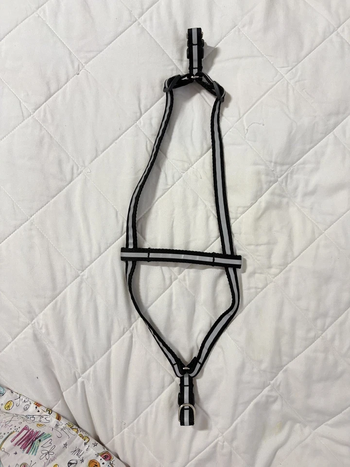 Small reflective black dog harness 5/8 of an inch wide adjustable 15 to 22 - Image 3 of 4