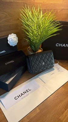 Sac Chanel Wallet On Chain WOC Cuir Grainé Matelassé Noir Argent Excellent État - Photo 1/4