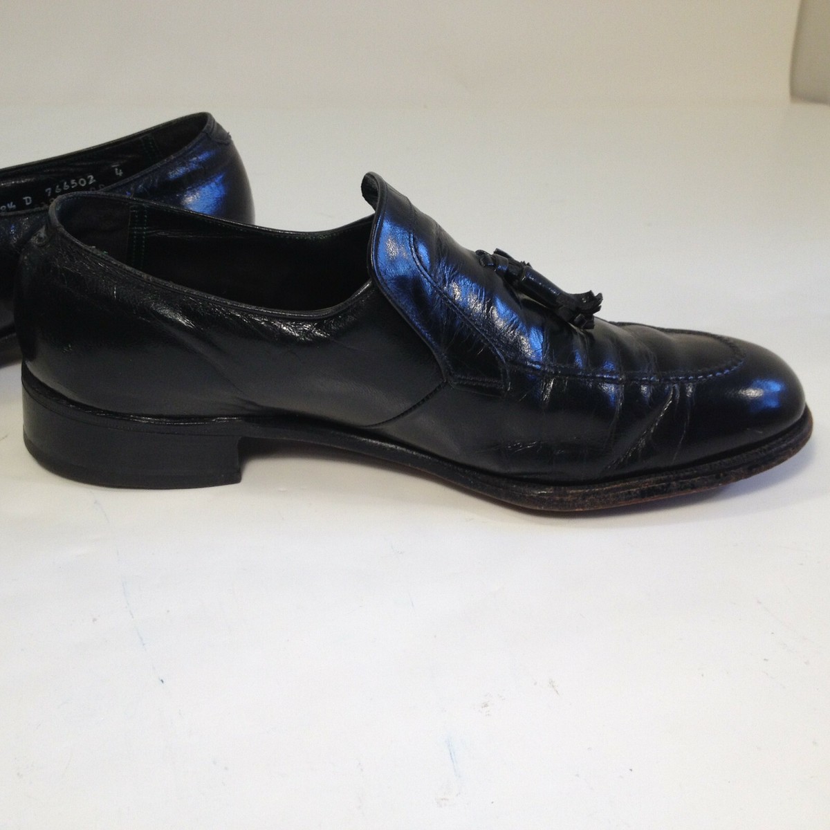 Vintage Florsheim Imperial Men display picture 2