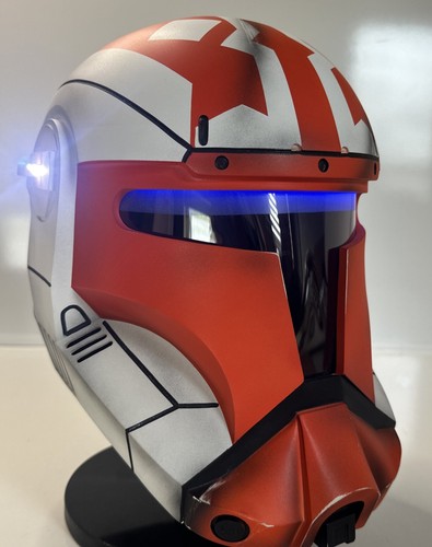 Star Wars - Custom Cosplay Helmet W/LED Visor - Picture 6 of 8