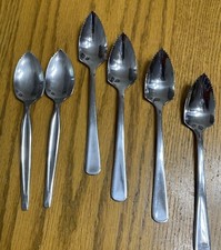 SET OF 6 Stainless Serrated Edge Grapefruit Spoons Wm.Rogers 2 Winco 4 