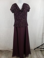 J Kara Full Length Formal Dress Purple Beaded Short Sleeve Size 6 EUC