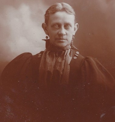 Mary Smith Genealogy Vintage Card Photo Woman with Drop Earrings 1897