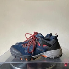 Qomolangma suede hiking/outdoor shoes womens 6.5