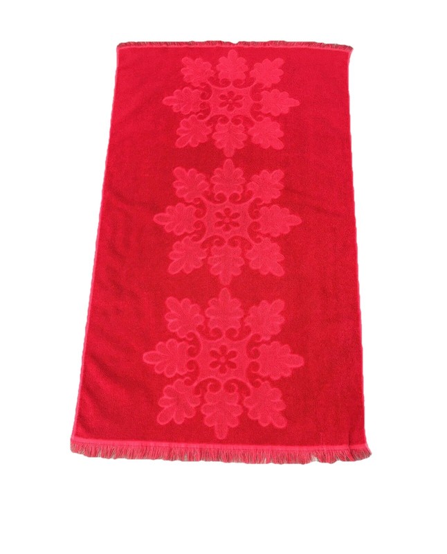 Vintage Cannon Royal Family Sculpted Red Snowflake Fringe Bath Towel