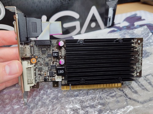 GIGABYTE GV-N210SL-1GI GeForce 210 1GB DDR3 PCIe Graphics Card DVI HDMI VGA LP - Picture 2 of 9