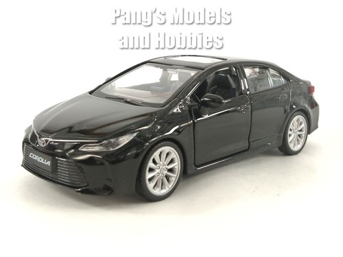 4.5 inch 2018 Toyota Corolla Hybrid 1/43 Scale Diecast Model by Showcasts Black